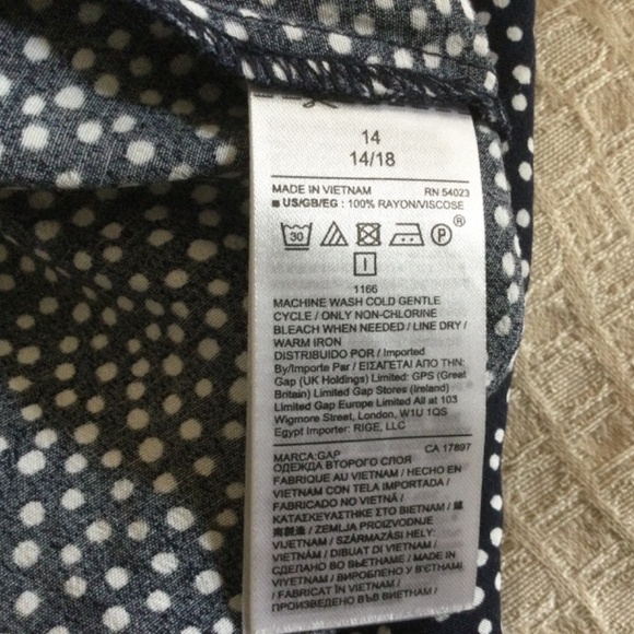 Gap polka dot black maxi slip button front skirt. NWT size 14 - Picture 6 of 6